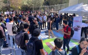 Ayuntamiento de Tijuana lleva programa "Si Bebes no Manejes" a estudiantes del ITT