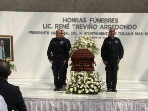 Despiden con ceremonia al fallecido exalcalde de Tijuana René Treviño