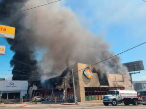 Incendio en Tijuana Waldos