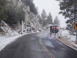 Por nevada, cierran parque de San Pedro Mártir