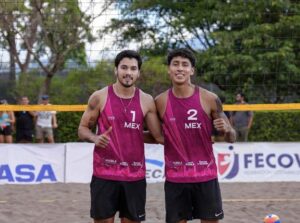 Carlos Ayala durante su participación en el Tour NORCECA de voleibol de playa