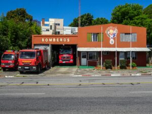 Camión de bomberos en servicio en la ciudad de San Diego